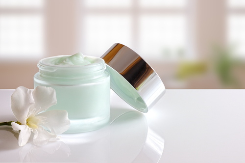 皮膚再生を促進 韓国で話題の シカクリーム とは