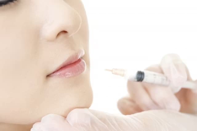 ヒアルロン酸注射（注入）のダウンタイム中に現れる症状