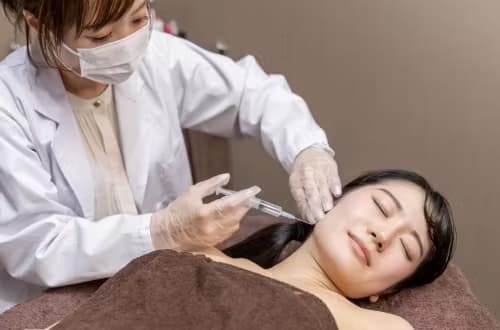 ヒアルロン酸注射（注入）のダウンタイムは？内出血・腫れへの対処法も紹介