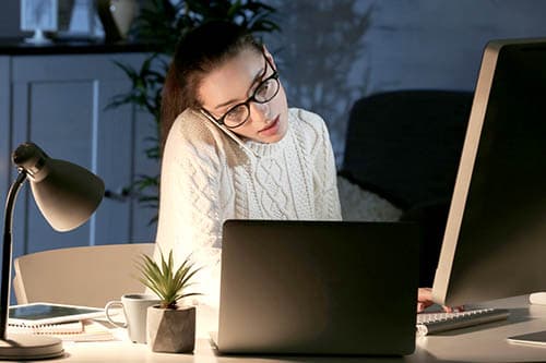 デスクワーク・立ちっぱなしで「むくみ」を実感しやすいのは…