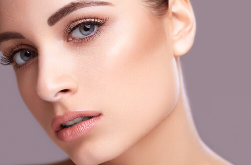 毛穴の黒ずみや角質改善に効果的な「酵素洗顔」とは？