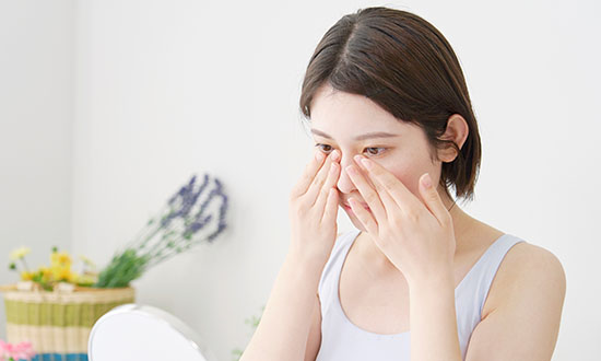 セルフケアでできる目元のたるみ対策（軽度向け）