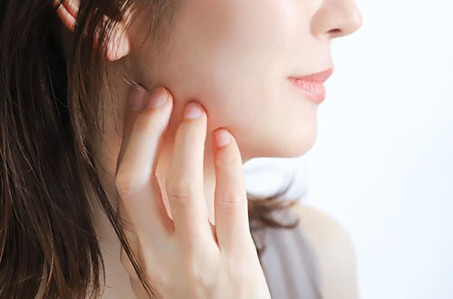 糸リフト後のダウンタイムと主な症状