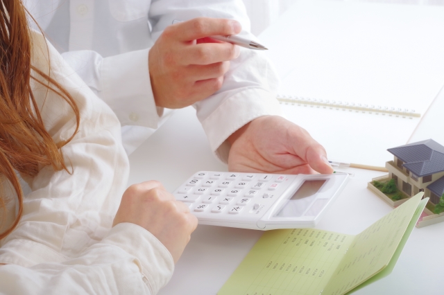 皮膚科でのほくろ除去は保険適用されるのか