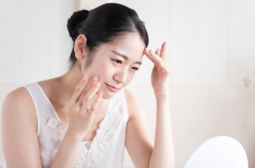 ほくろ除去の跡は残る？傷跡が消えない場合の対処法を医師が解説！