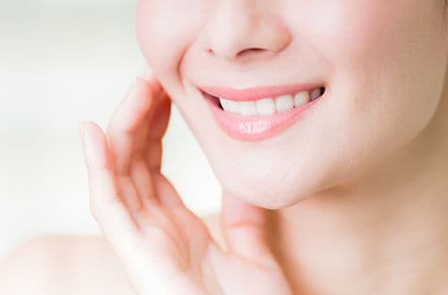 毛穴の開きはなぜ起こる？おすすめのケア方法や美容医療を徹底解説！