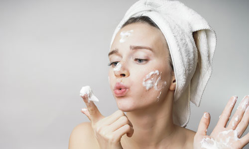 ニキビやニキビ跡を悪化させない方法